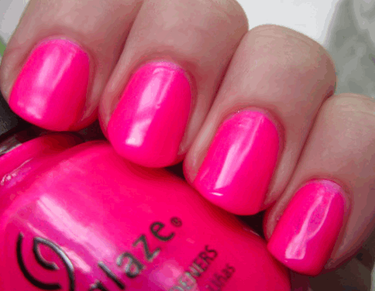 China Glaze Nail Lacquer in Pink Voltage - wide 2