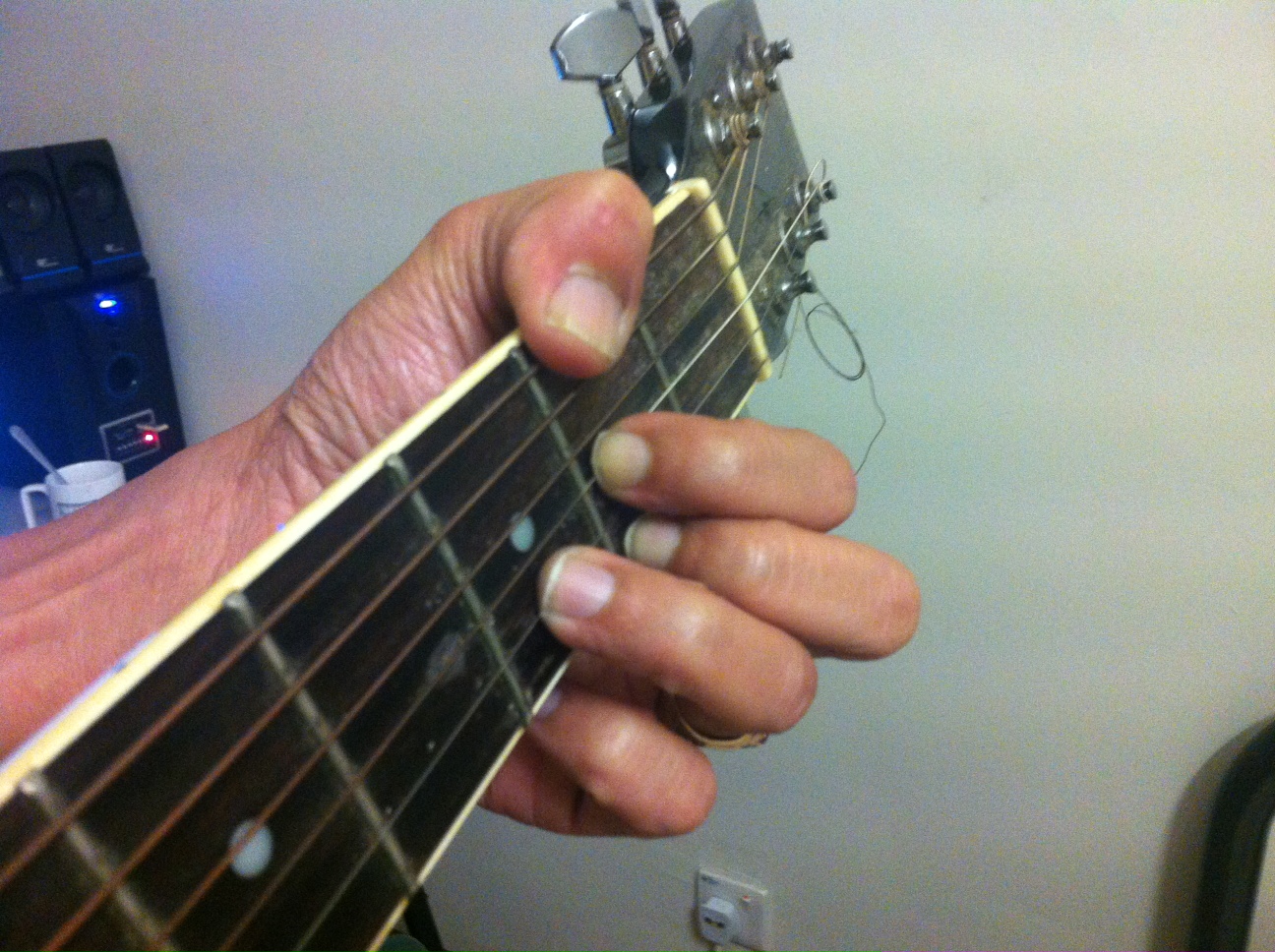 Lirik Dan Kord Lagu Peterpan Menunggumu