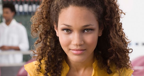 Quelles vitamines il faut accepter pour que grandissent plus vite les cheveux