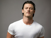 Luke Evans es