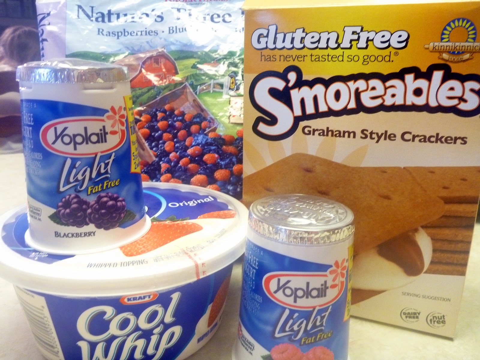 Jewel's Gluten Free Kitchen: Gluten Free Yogurt Pie