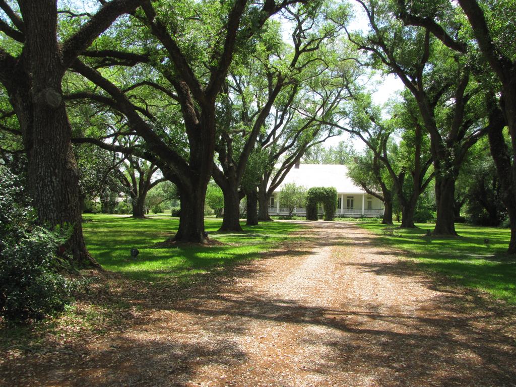 Skid and Sandy On The Road Coushatta Louisiana Natchitoches and the