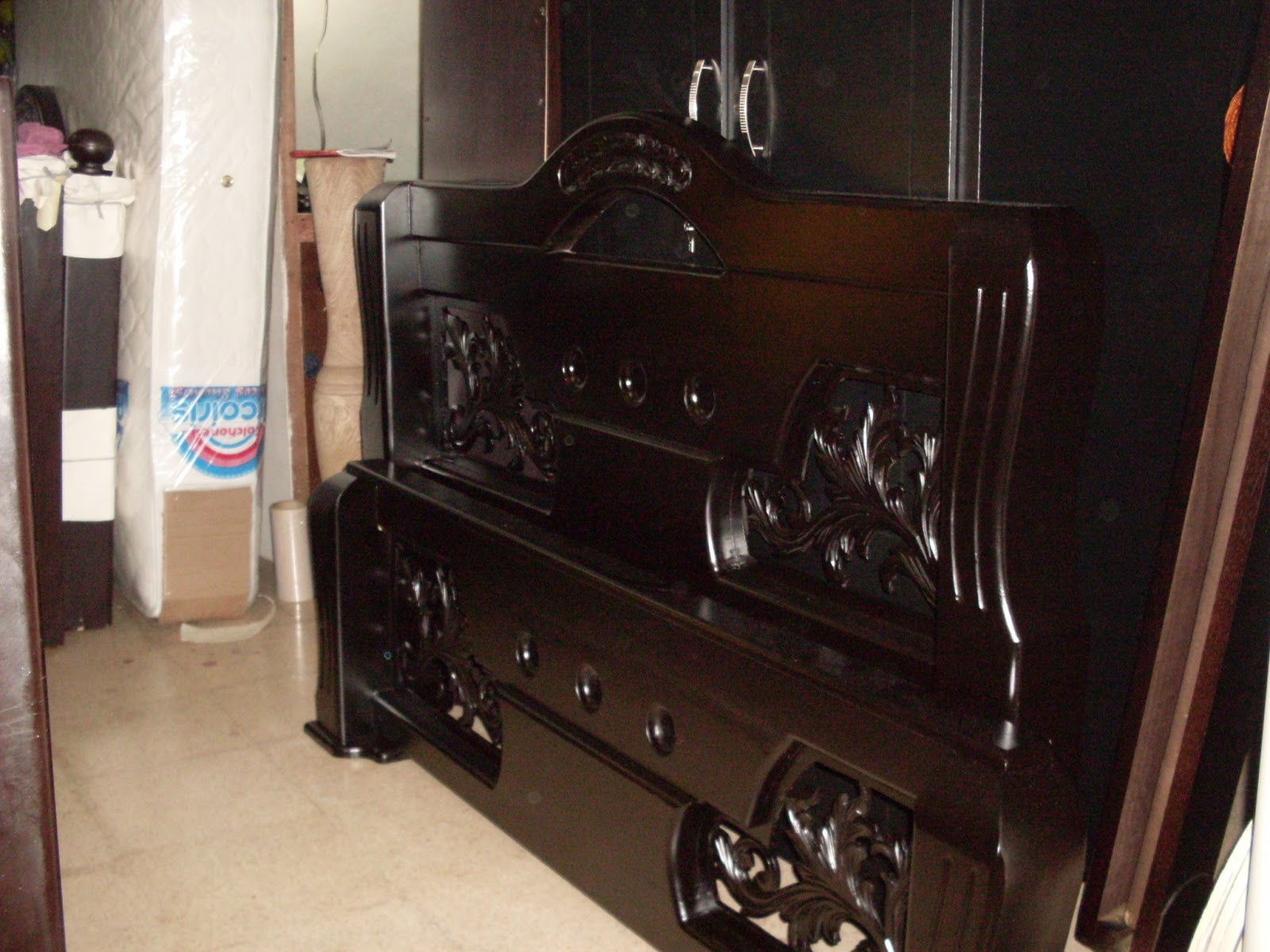 MUEBLES MODERNA: CAMAS