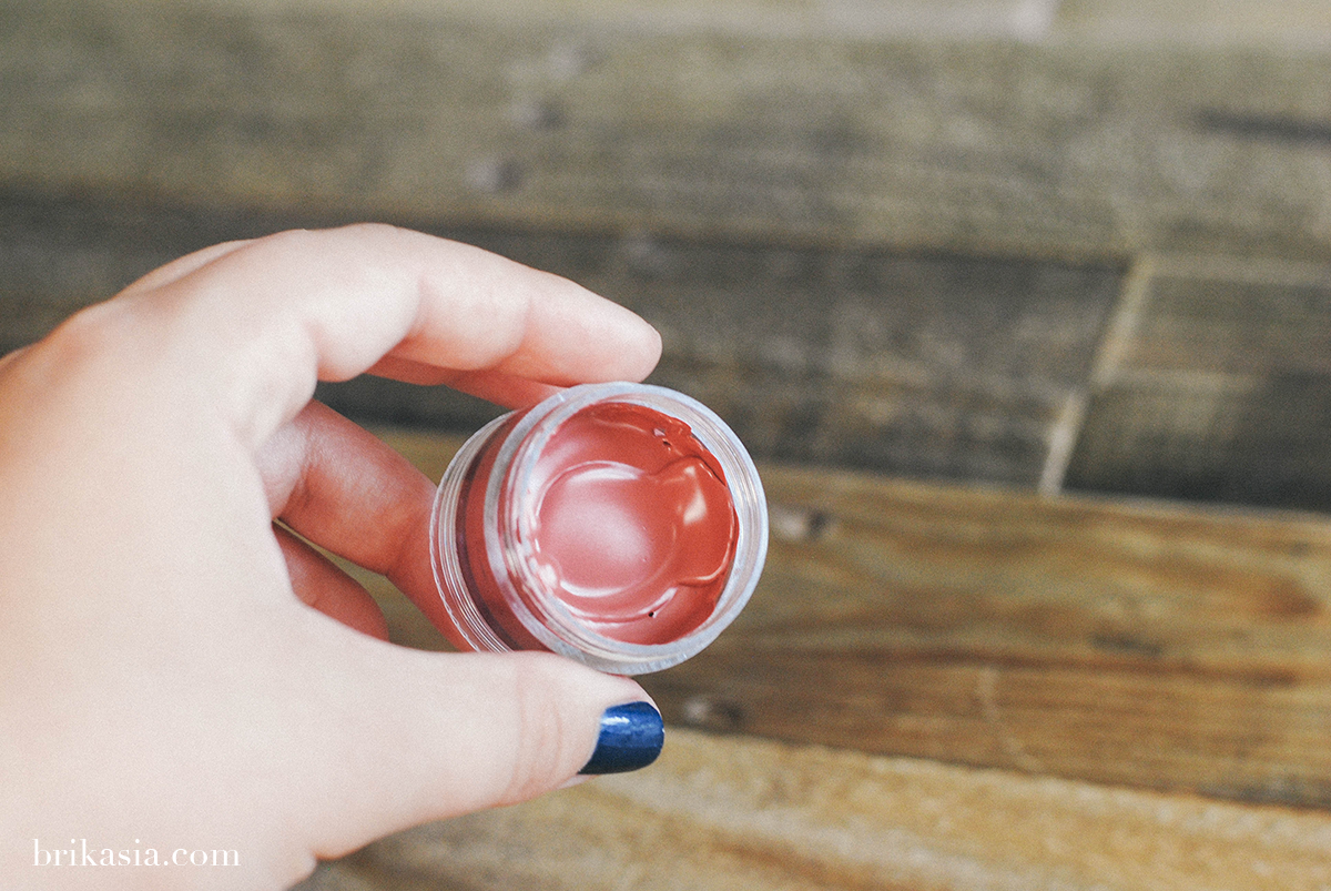 How To Depot Your Lipsticks