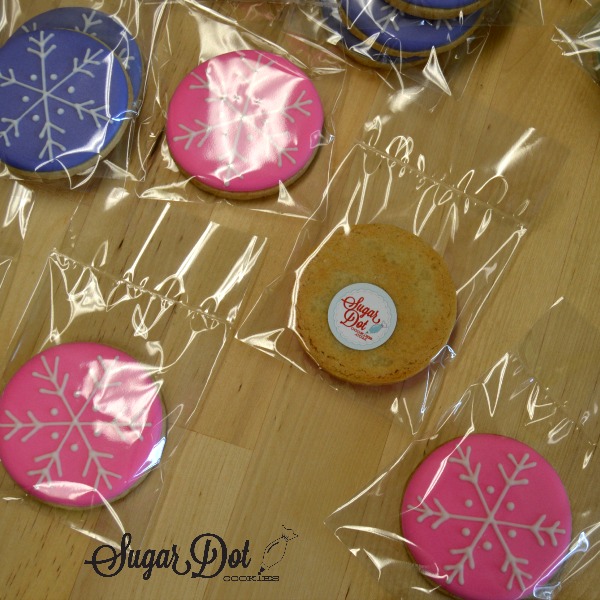 Would you like to learn how I bag my cookies for shipping?