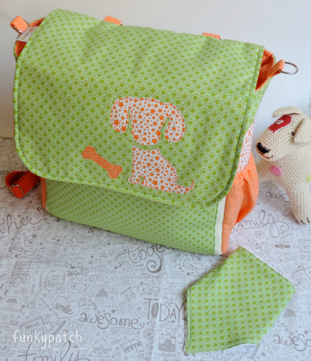 Bolso-mochila en tela para bebé,personalizado y hecho a mano