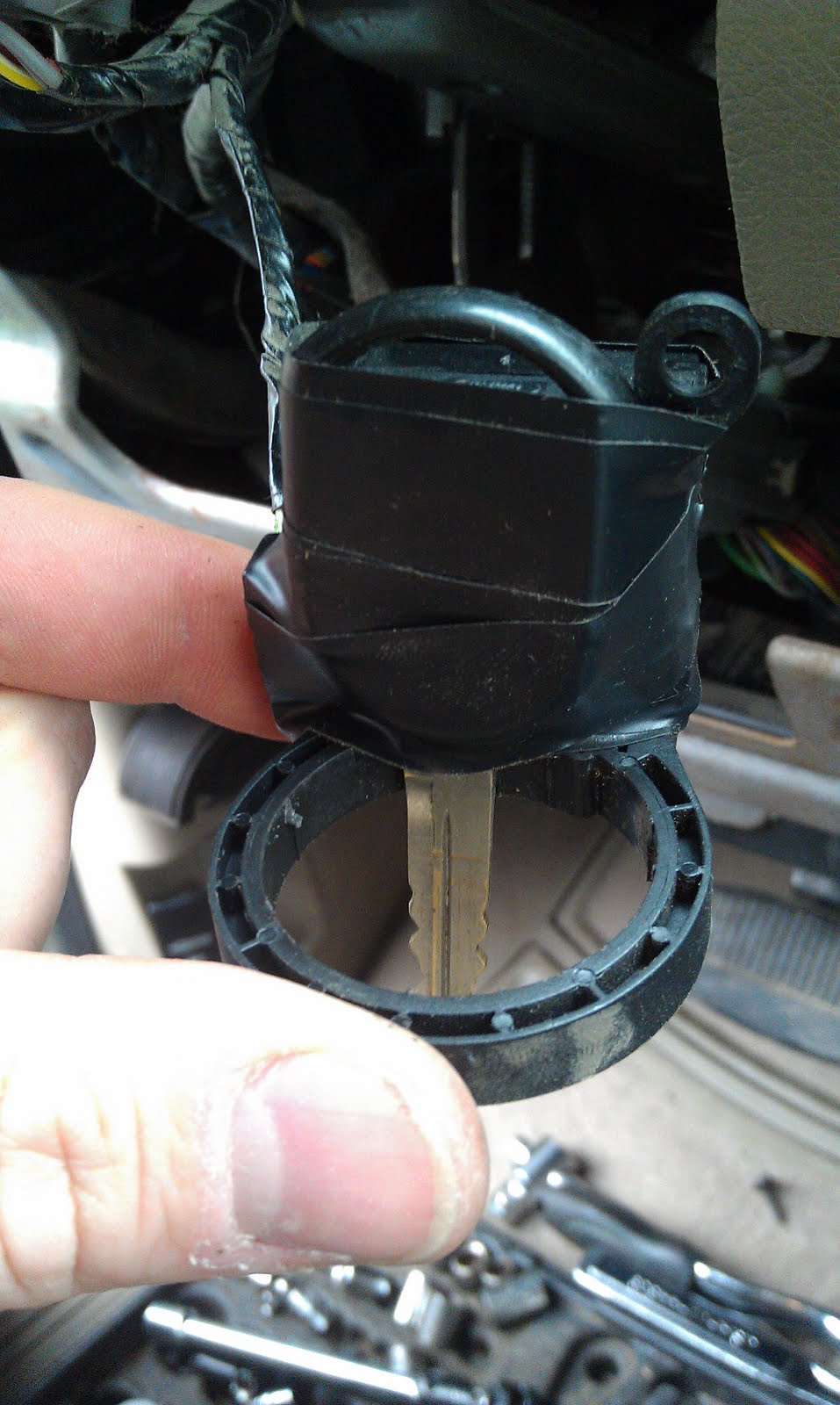 !TOP VALUE CONSTRUCTION LLC! NEED A NEW MICROCHIP CAR KEY AND DONT