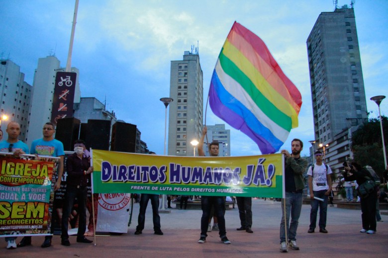Leva gay hunks Espectáculo en vivo putas peruanas