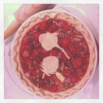 Strawberry Rhubarb Pie ready for the oven Strawberry Rhubarb Pie ready for the oven