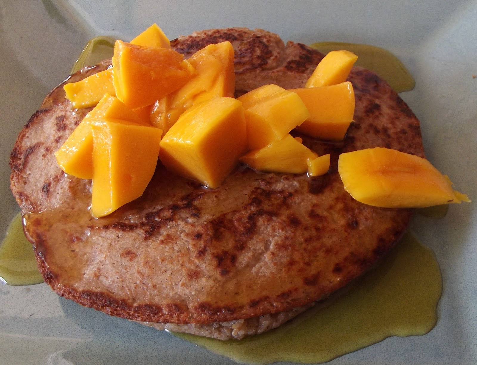 Raw Food Passion Banana Oatmeal Vegan Pancakes!