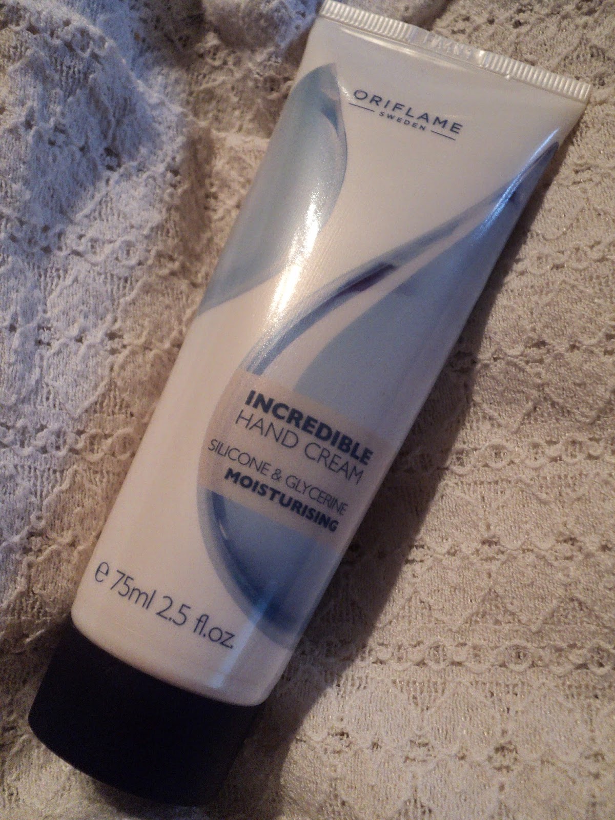 Kristīnes skaistuma pasaule Jaunums Oriflame Incredible Hand Cream