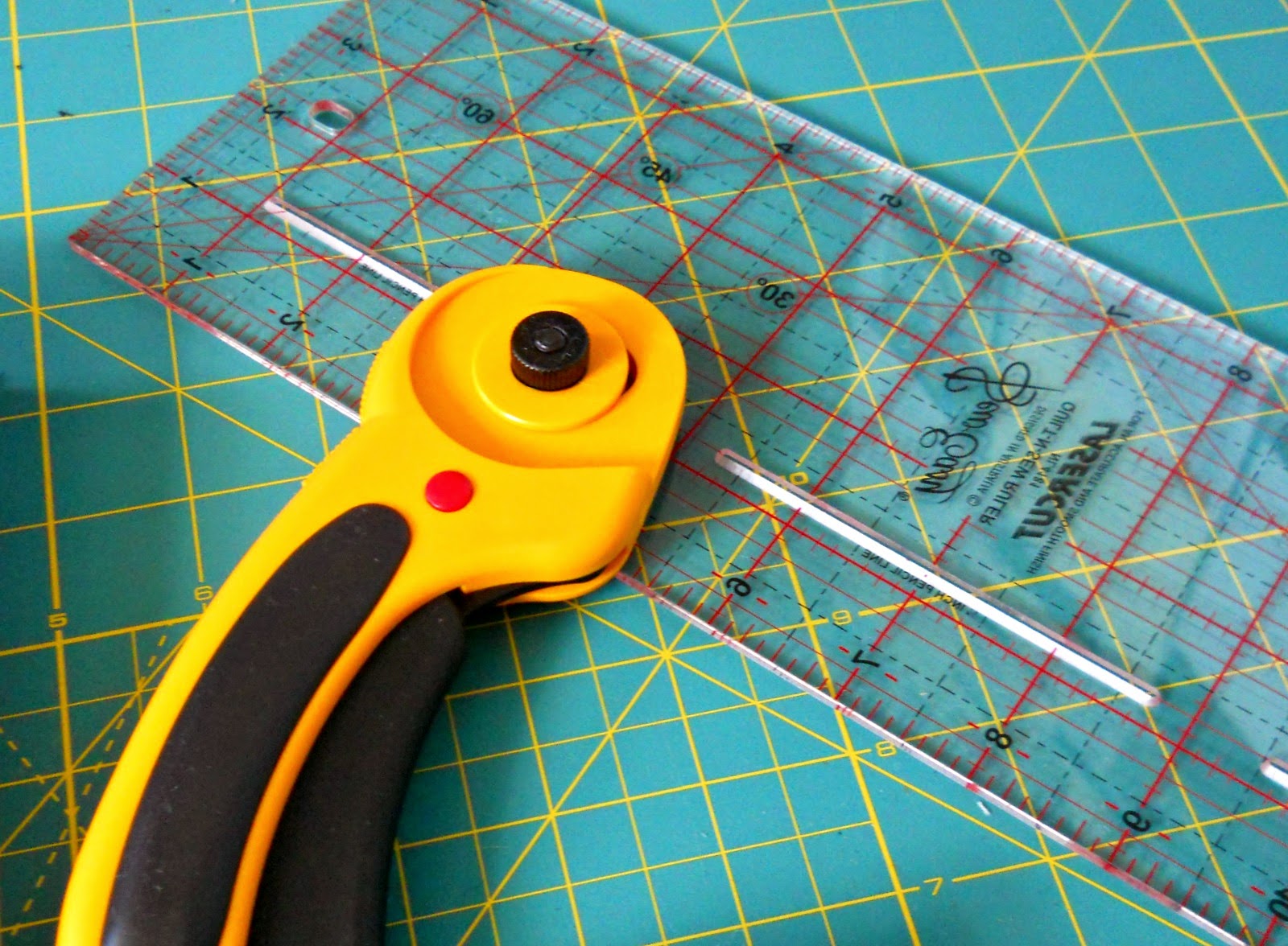 How to use a rotary cutter