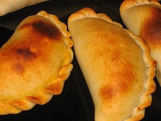 Tu Receta Del Día Empanadas De Cantimpalo Y Mozzarella<script async src=