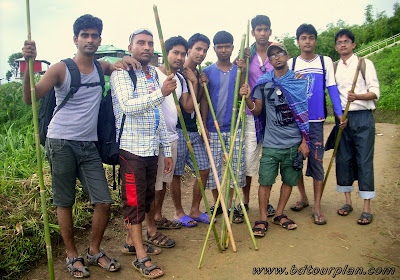Trekkers in Bandarban Trekkers in Bandarban