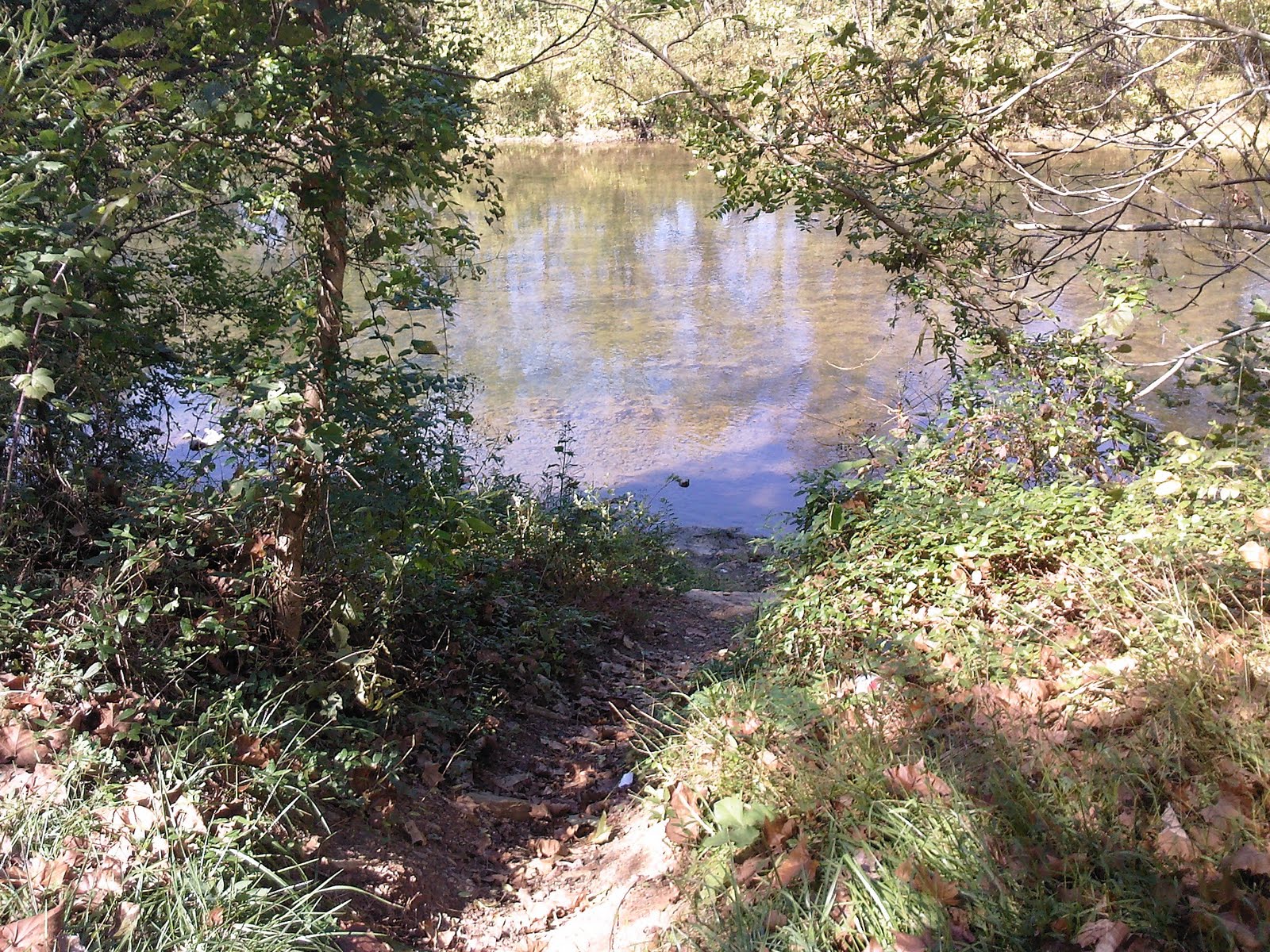 Virginia Paddler Maury River south of Buena Vista, October 2011