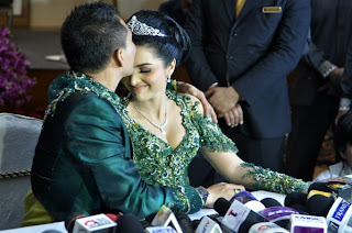 Anang dan Ashanty melakukan konferensi pers setelah resepsi pernikahan di Hotel Shangri-La, Jakarta, Anang dan Ashanty melakukan konferensi pers setelah resepsi pernikahan di Hotel Shangri-La, Jakarta,