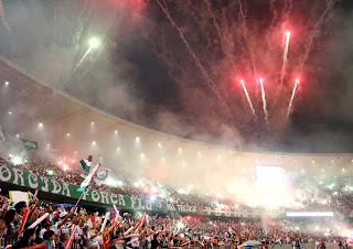 http://4.bp.blogspot.com/-zRH50r-5PgE/TVWNl-6KaXI/AAAAAAAAARw/G7vWxElm5w0/s1600/fluminense-torcida-campec3a3.jpg