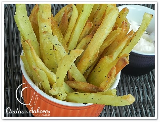 A Batata Frita Crocante e Sequinha que todo mundo vai querer - Receitas  Pratos Saborosos