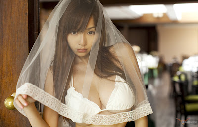 Фото большегрудой японки в бикини Anri Sugihara