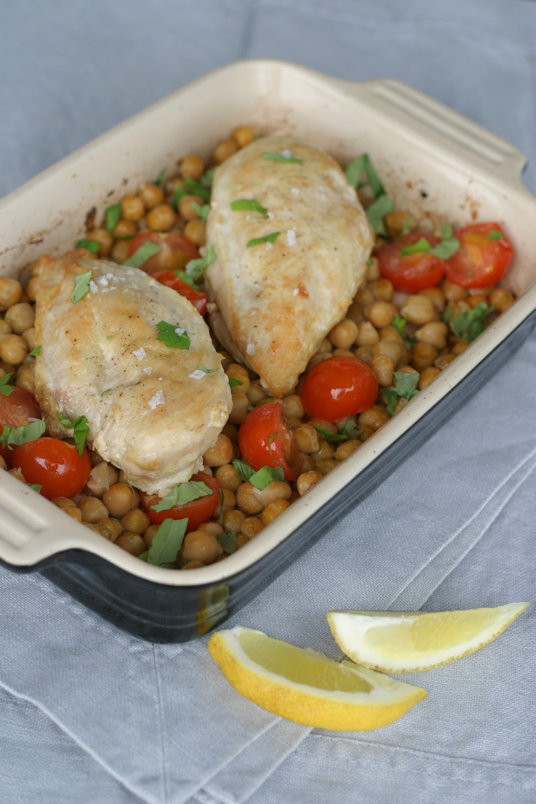 Kylling med kikerter og cherrytomater Marias Salt & Søtt