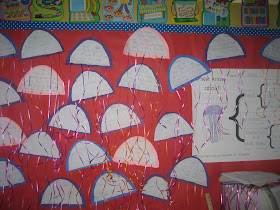my crazy life in kindergarten: Jellyfish-ing