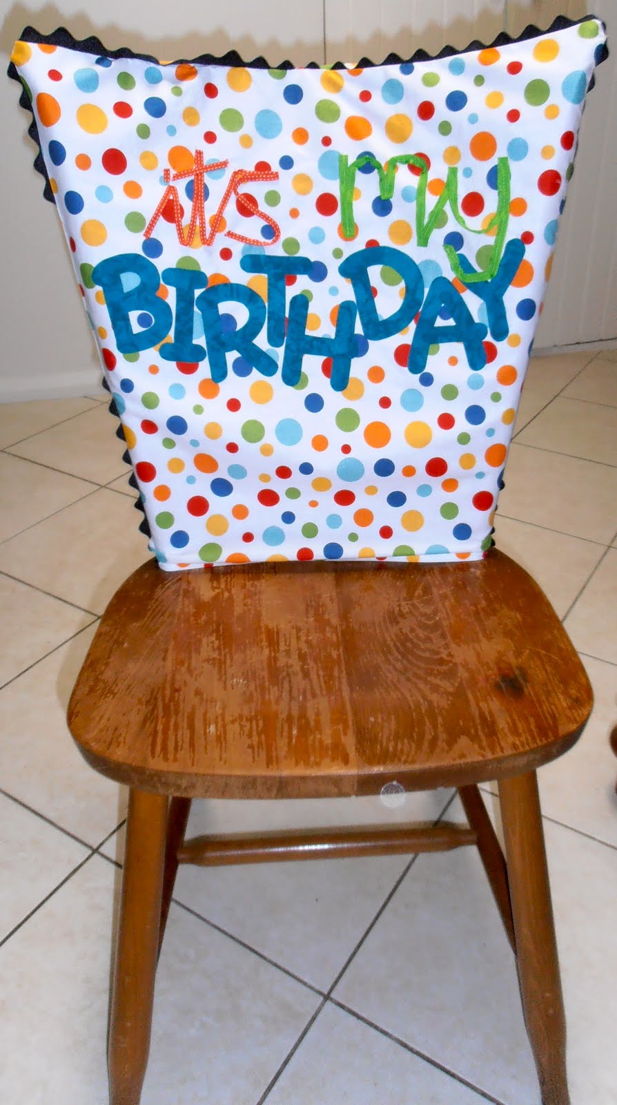 Giggleberry Creations! It's My Birthday chair cover!