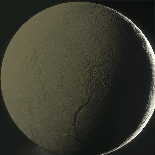 Enceladus+by+Cassini+16.jpg