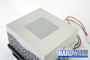 Hardware tips Sử dụng keo giải nhiệt cho CPU đúng cách (Phần 1)
