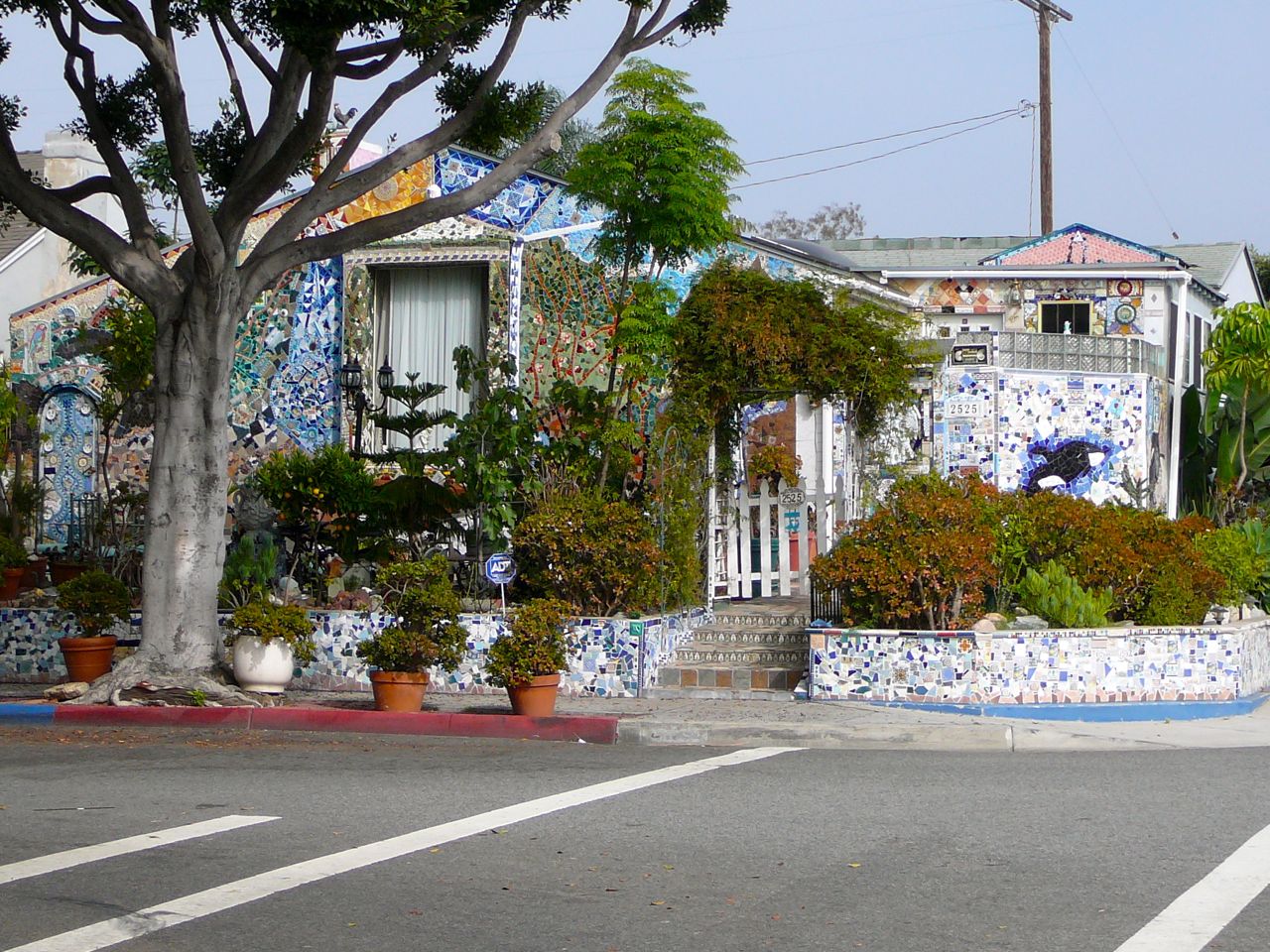 Experiencing Los Angeles Experiencing L.A. at the Mosaic House, Santa