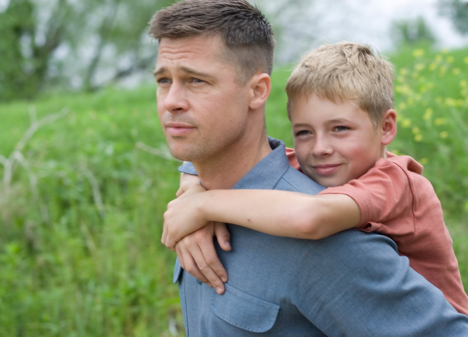 http://4.bp.blogspot.com/-zSdh4OTOpdQ/TsR6LEElhlI/AAAAAAAACEY/6wIF1xSHAkU/s1600/tree-of-life-movie-image-brad-pitt-04.jpg