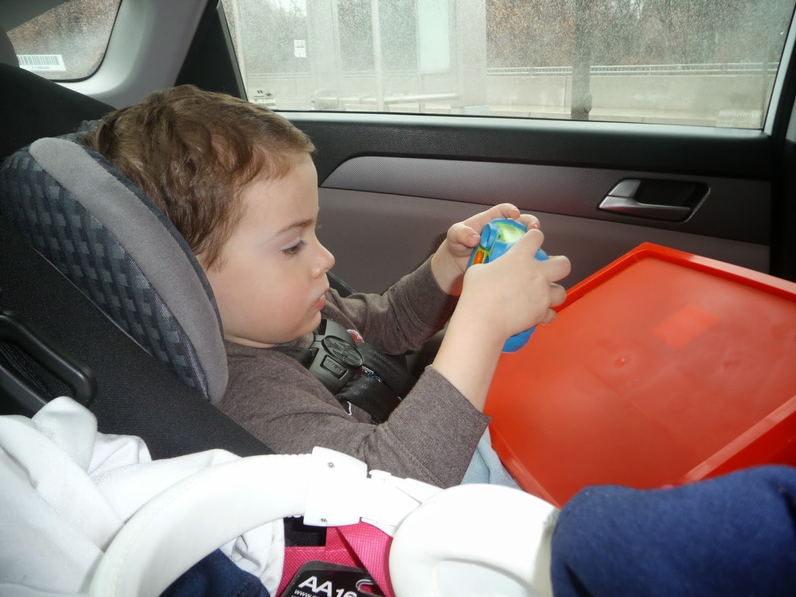 How to pass the time during a long car ride with a toddler Gigglebox