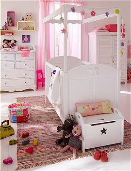 Matilda y la Luna: Car Möbel, muebles para crear hogar