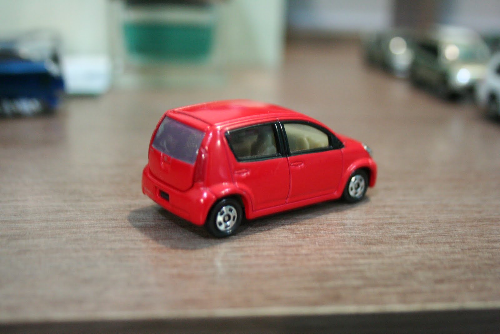 tomica toyota passo