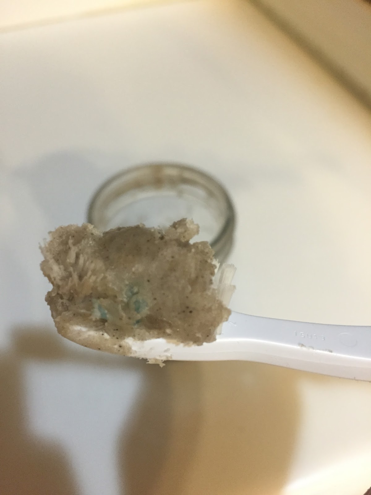 Homemade toothpaste for sensitive teeth