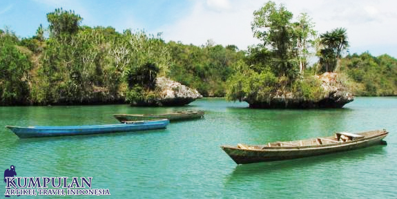 Menikmati Pesona Danau Air Asin Napabale Sulawesi Tenggara Danau Air Asin Napabale