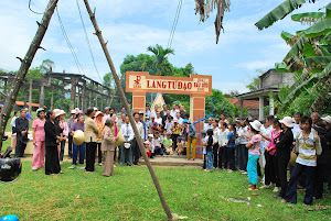 Lăng Tử đạo  &Nhà thờ Bàu Gốc