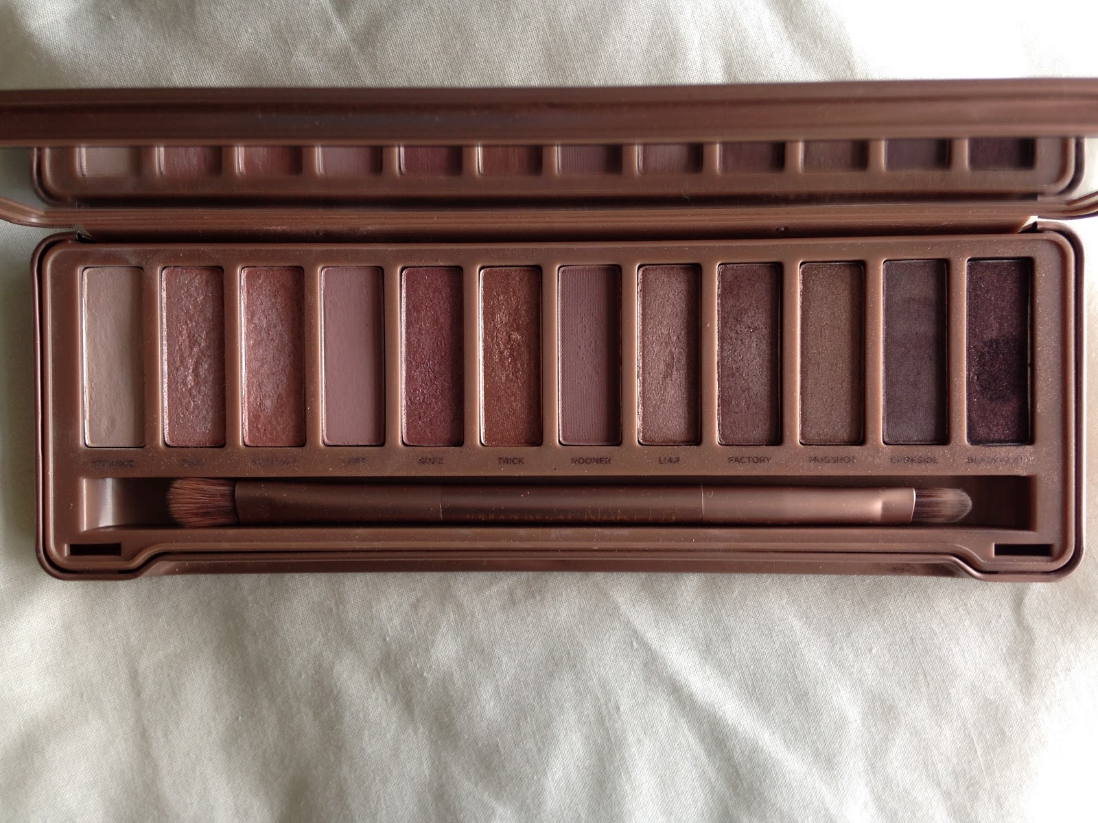 Urban Decay Naked 3 Palette Review, Photos, Swatches 