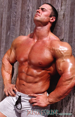 Frank McGrath is a very huge IFBB Pro Bodybuilder