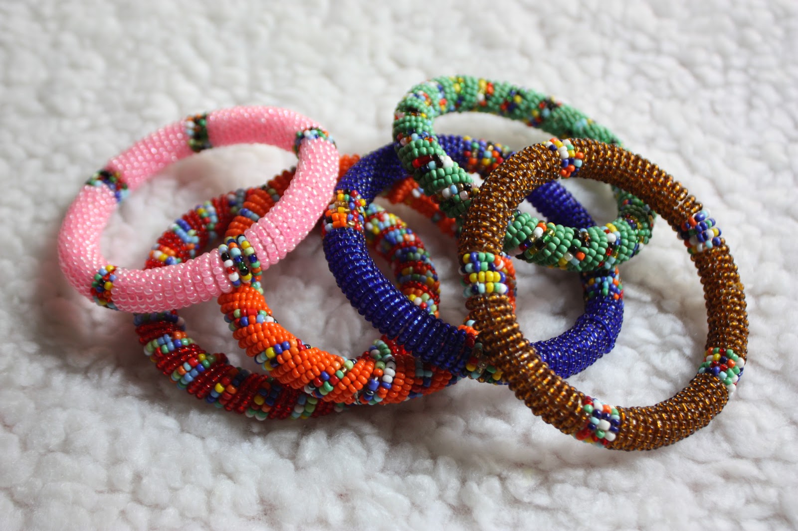 El baúl de Juliette Pulseras Africanas