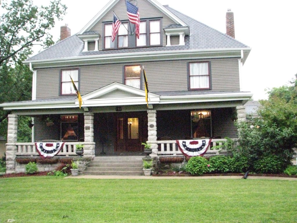 Blue Fish Lodge Taylor House, Columbia, Missouri