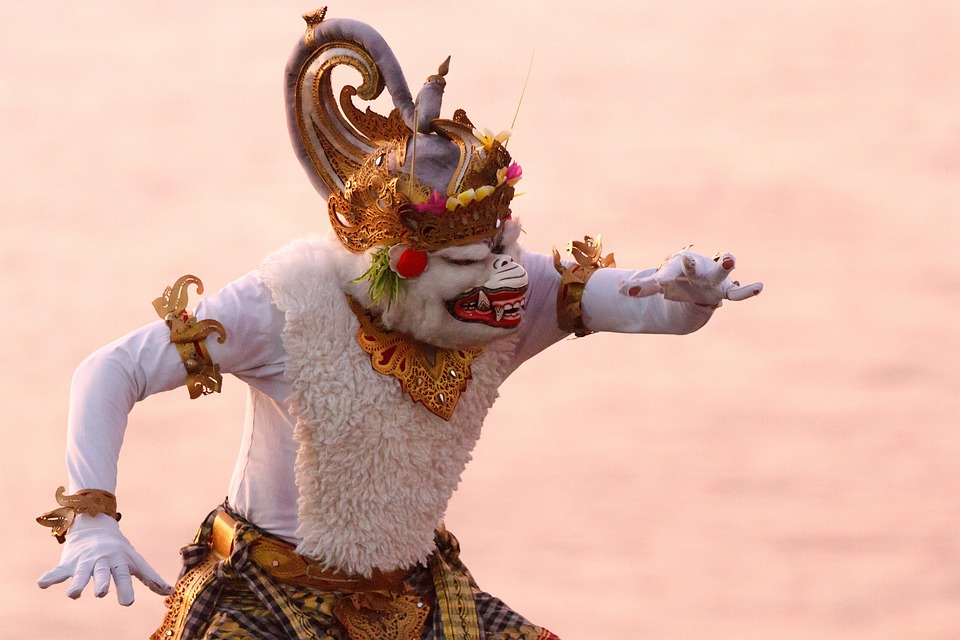 Indonesian Ethnic - Keberagaman Budaya Indonesia yang Mempesona