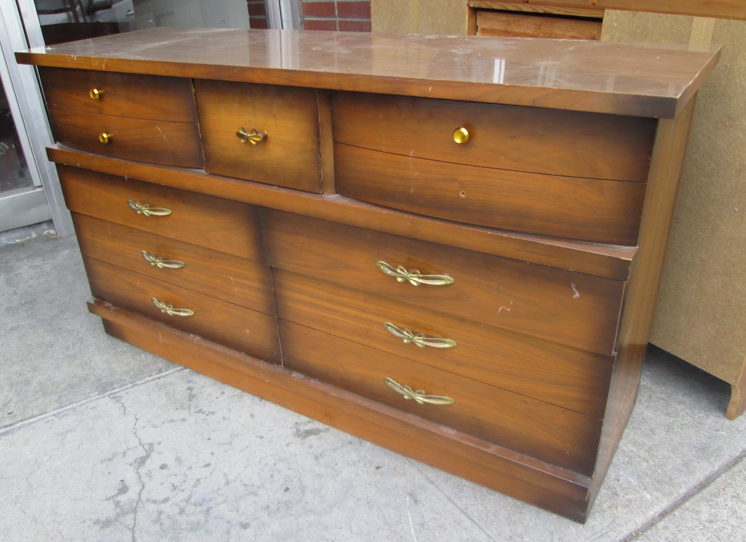 Uhuru Furniture Collectibles Sold Harmony House Dresser 45