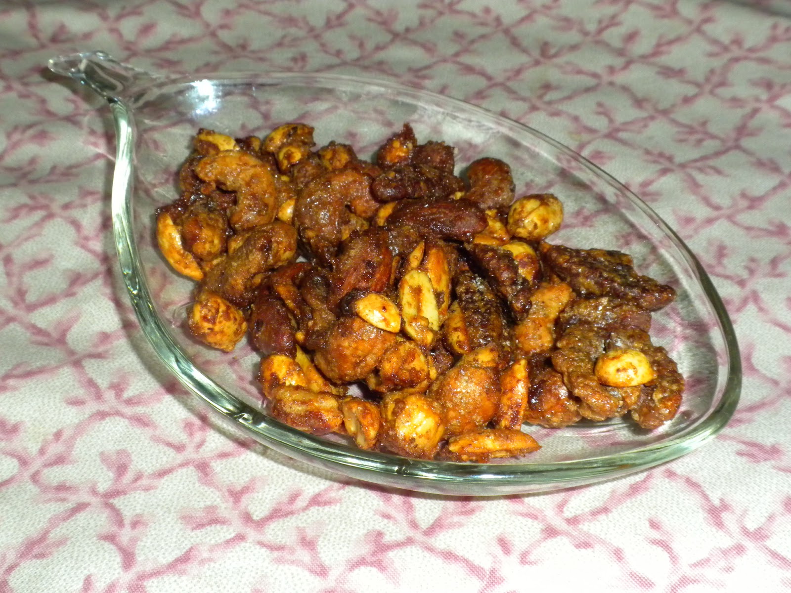 Sweet and Spicy Nuts by Substance of Living Sweet and Spicy Nuts by Substance of Living