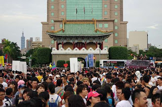 Parade Lesbi dan Gay Terbesar di Asia