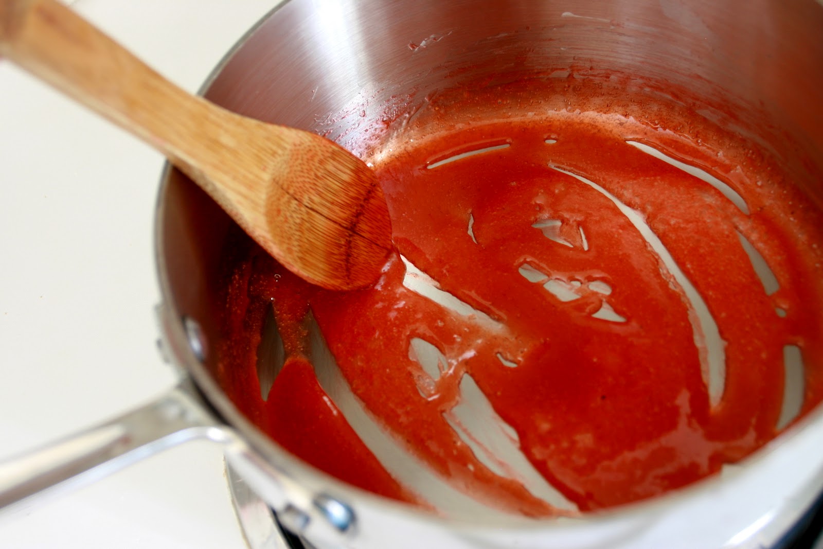 Cooking with Chopin, Living with Elmo StrawberryStuffed Angel Food Cake