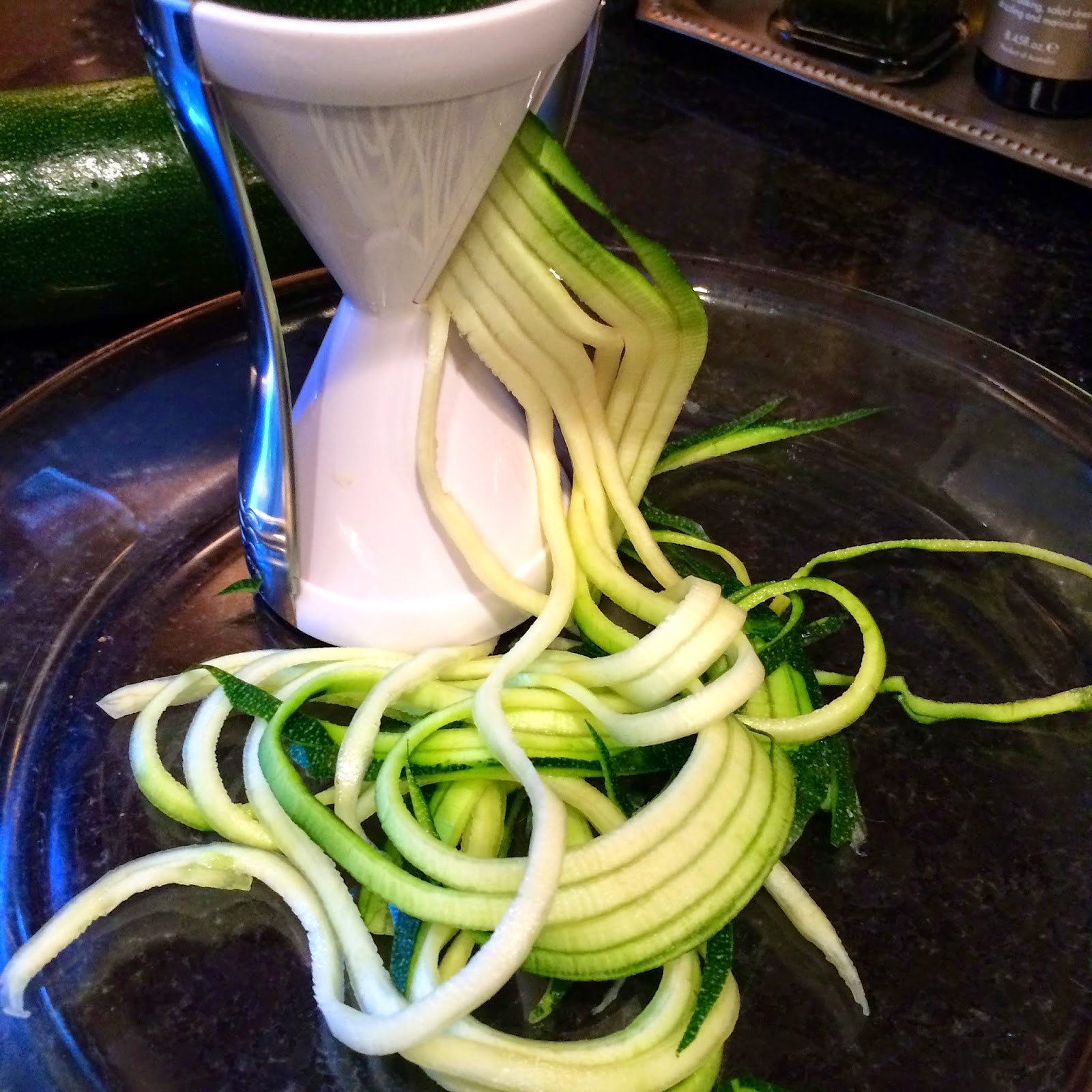 Food Impressions Garlic and Olive Oil Zoodles!!!! (Zucchini Noodles)