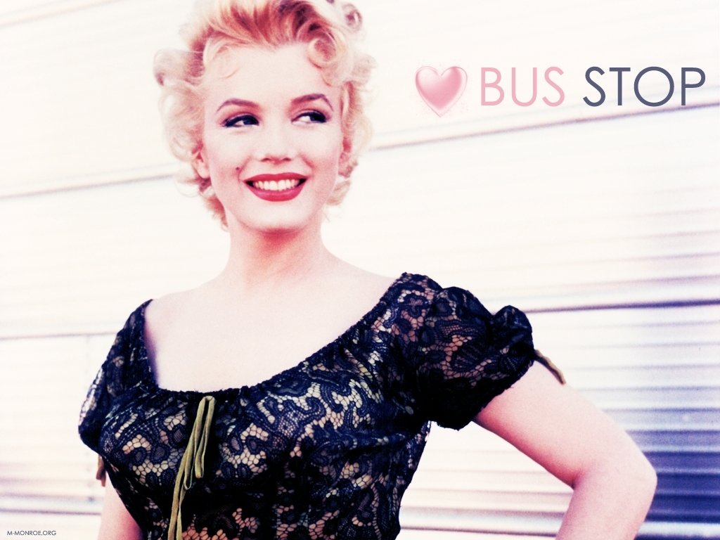 http://4.bp.blogspot.com/-z_H_jUiXLAk/ToRfBOHISFI/AAAAAAAACh4/09Jvt2Eo-Hg/s1600/Marilyn+Monroe+Wallpaper+90.jpg