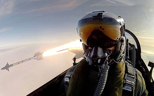 صورة سيفى فى الطائرة 10 صور سيلفى تم اتخاذها فى اوقات خاطئة وخطرة