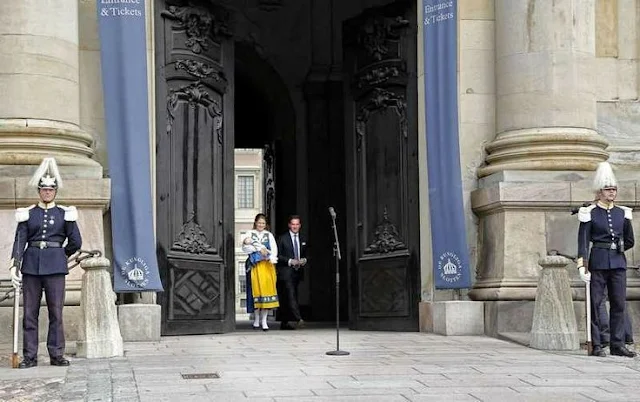 Princess Madeleine and her family opened the doors of the Royal Palace