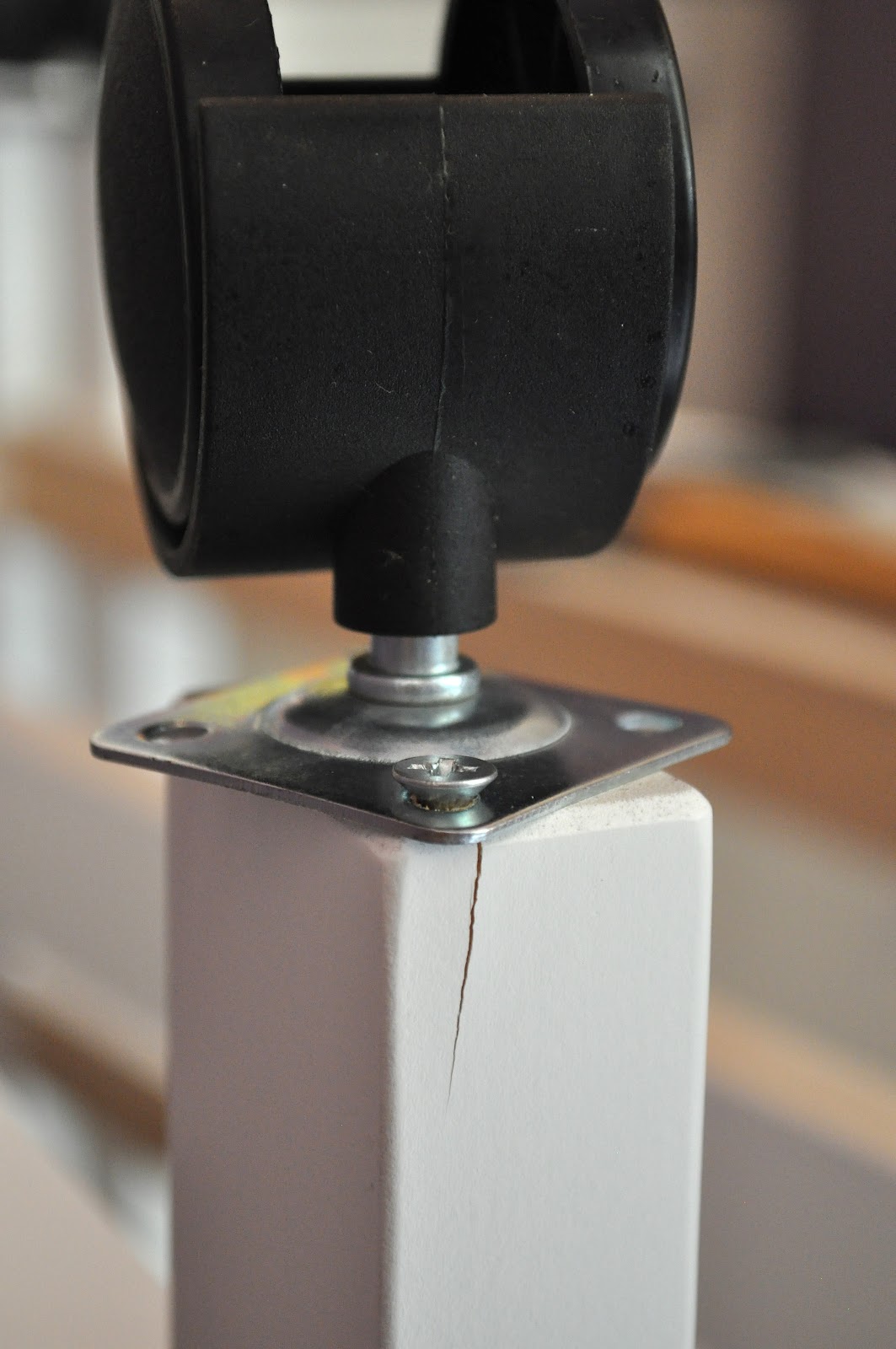 What's up? I'm Jules! Ikea NORDEN Table On Wheels!